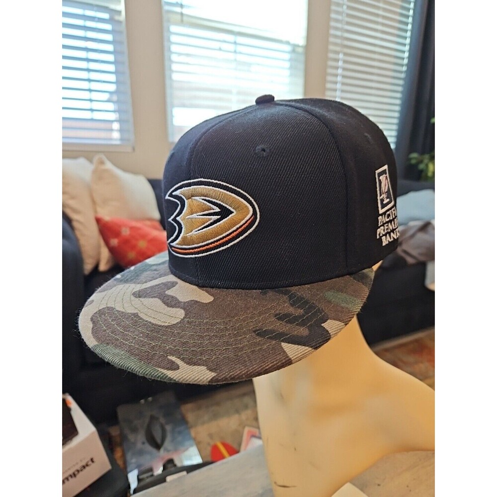 Anaheim Ducks Snap Back Hat Cap Black Green Camo NHL Hockey Sixth Man